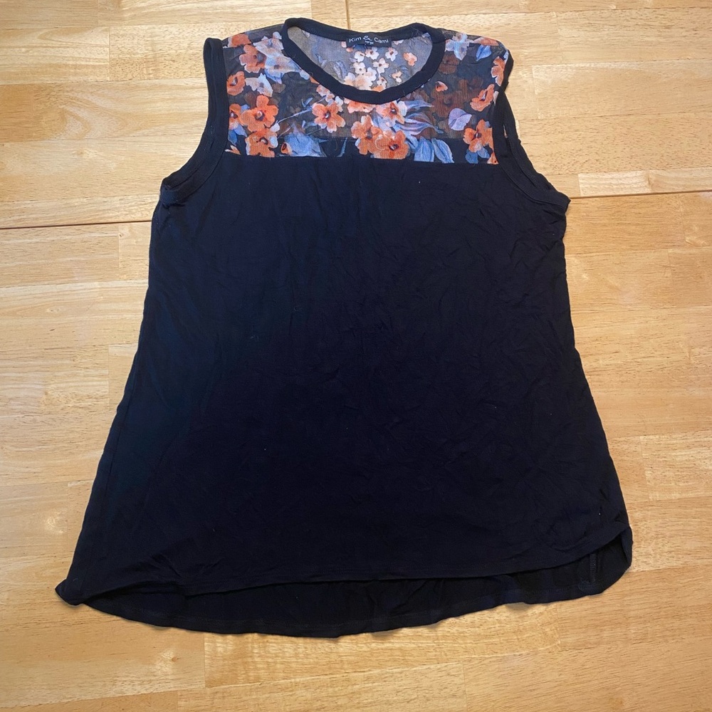 Kim & Cami Navy Floral Tank Top